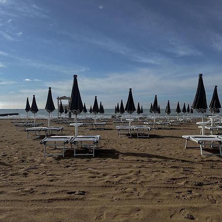 Apartment Luma With Pool Лідо-ді-Єзоло Екстер'єр фото